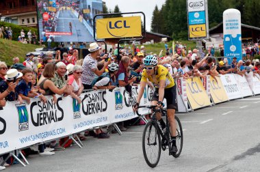 Dauphine Libere bisiklet yarışı kriteri 2018. Bitiş çizgisi Aziz Gervais Mont Blanc. Fransa.