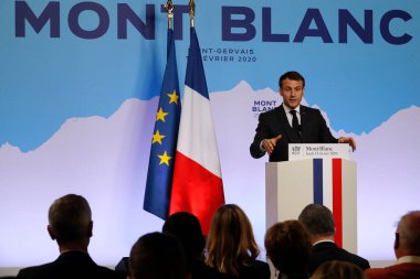 Fransa Cumhurbaşkanı Emmanuel Macron. Basın toplantısı. Saint-Gervais les Bains. Fransa. 