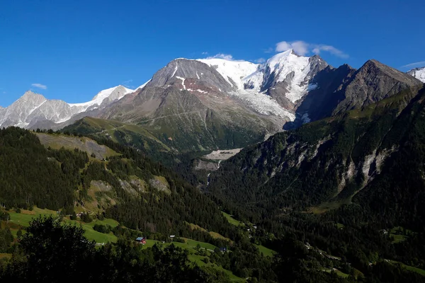 Krajobraz Alp Francuskich Lecie Masyw Mont Blanc Francja — Zdjęcie stockowe