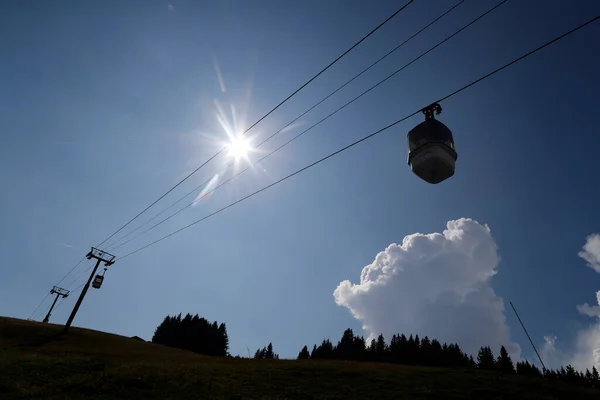 フランスアルプスの夏 ジェルヴェ モンブラン村 ケーブルカー — ストック写真