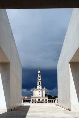 Fatima 'nın mabedi. Fatima Meryem Ana 'nın Bazilikası. Portekiz. 