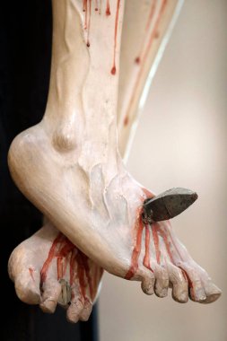 Batalha Manastırı. Haç. Haç. Çarmıha gerilmiş İsa. Ayrıntılar çiviyle birlikte. 17. yüzyıl. Portekiz. 