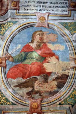 İsa 'nın Manastırı. Yuvarlak kilisenin içi geç dönem Gotik resim ve heykellerle süslenmiş. Evangelist Aziz John. - Evet. Tomar. Portekiz. 