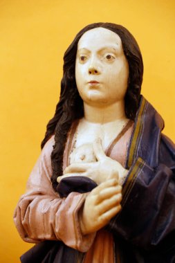 St. Francis Kraliyet Kilisesi. Müze. Aziz Agatha. 16. yüzyıl. Polikrom ahşap. Evora. Portekiz. 