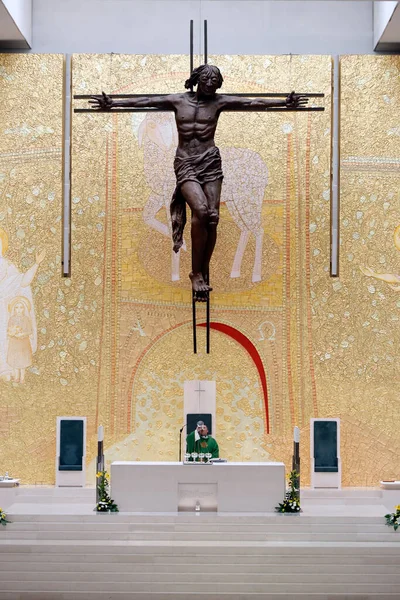 Basílica Santíssima Trindade Massa Católica Santuário Nossa Senhora Fátima Portugal — Fotografia de Stock