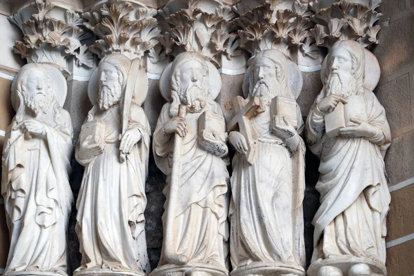 Скульптуры Апостола Главных Воротах Кафедрального Собора Эворы Португалия — стоковое фото