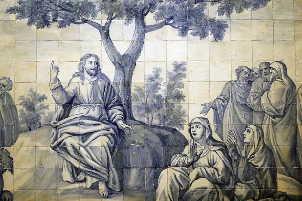 Merhamet Kilisesi. Azulejos. Dağdaki vaaz. - Tanrım! Evora. Portekiz. 