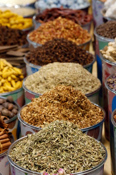 Arabische Specerijen Tentoongesteld Een Winkel Kruidensouk Deira Dubai Verenigde Arabische — Stockfoto