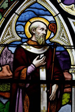 Saint Marien Kilisesi. Lekeli cam. Hippo 'lu Aziz Augustine. Mezilles. Fransa.