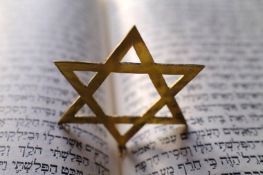 Yahudilik. İbranice İncil, Davut 'un yıldızıyla.