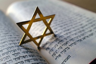 Yahudilik. İbranice İncil, Davut 'un yıldızıyla.
