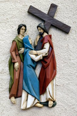 Haçın yolu. 4. İstasyon: İsa, annesi Aziz Julien en Genevois ile tanışır. Fransa.