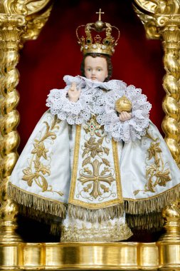 Ziyaretçi kilisesi. Taç giymiş çocuk İsa. Varşova. Polonya.