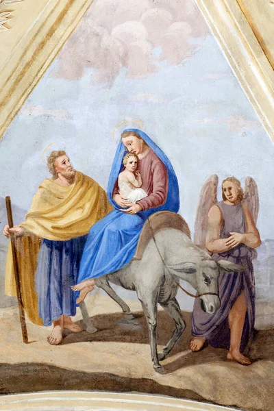 Aziz Jean Baptiste Kilisesi. F Mucengo 'nun duvar resmi. Mısır 'a Uçuş. Kutsal Aile. Melife. Fransa..