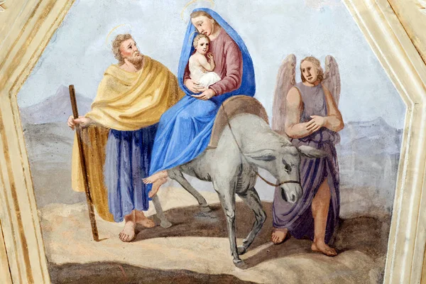 Aziz Jean Baptiste Kilisesi. Mısır 'a Uçuş. Kutsal Aile. F Mucengo 'nun duvar resmi. Melife. Fransa..