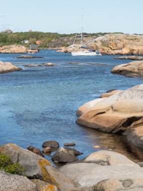 Norveç kıyıları her türlü ziyaretçiyi çeker, ister kumsala gidenleri ister denizcileri.