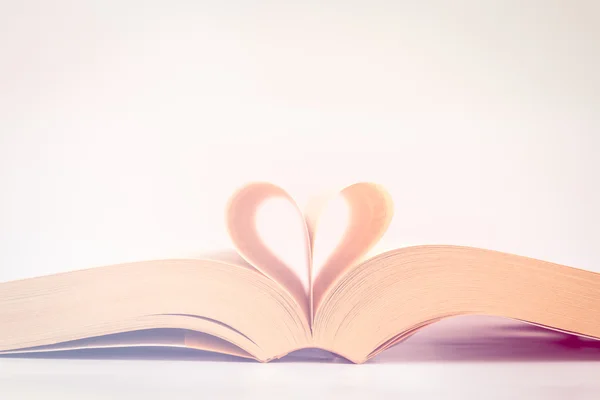 Heart from an open  book page — Stock Photo, Image
