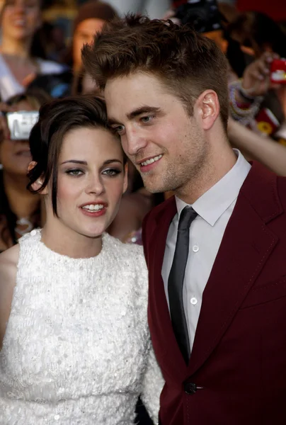 Kristen Stewart y Robert Pattison — Foto de Stock