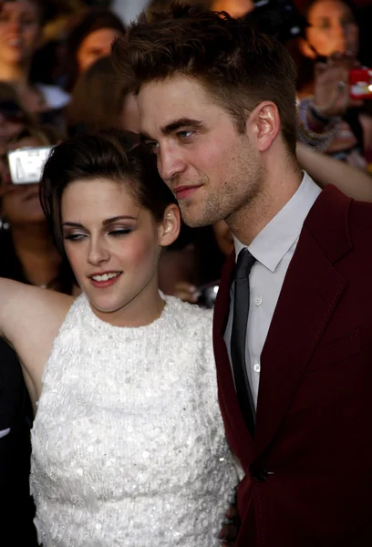 Kristen Stewart y Robert Pattison — Foto de Stock