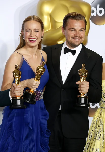 Brie Larson og Leonardo DiCaprio - Stock-foto