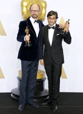 James Eşcinsel-Rees ve Asif Kapadia'dan
