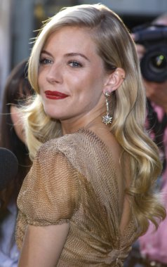 oyuncu sienna miller