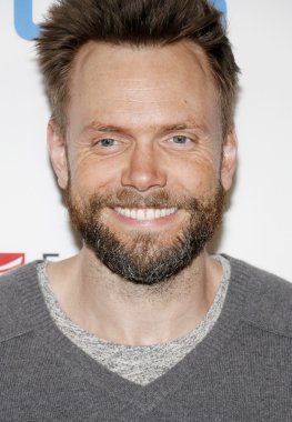 aktör Joel Mchale