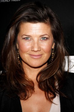 aktris daphne zuniga