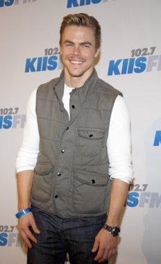 dansçı, aktör ve şarkıcı Derek Hough