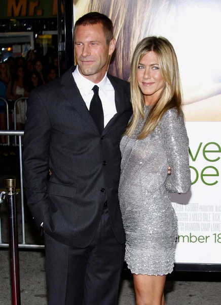 Aaron Eckhart y Jennifer Aniston — Foto de Stock