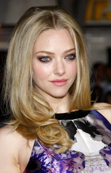 Oyuncu ve şarkıcı Amanda Seyfried — Stok fotoğraf