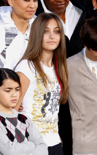 Piosenkarka Paris Jackson — Zdjęcie stockowe