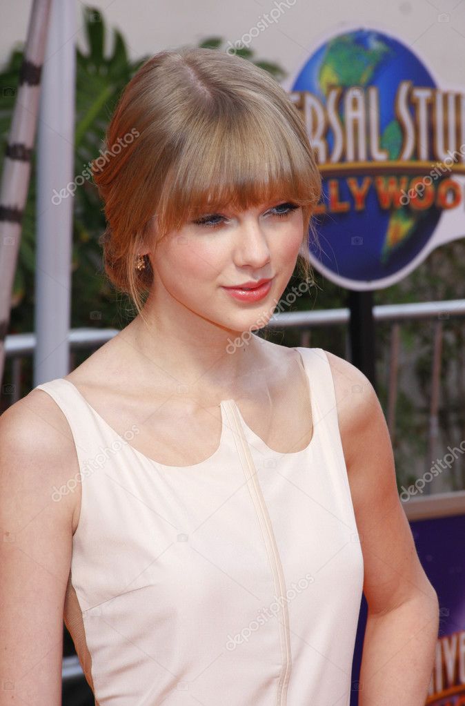 Singer and actress Taylor Swift — Stock Editorial Photo © PopularImages