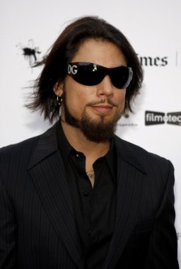 şarkıcı ve sinema oyuncusu Dave Navarro