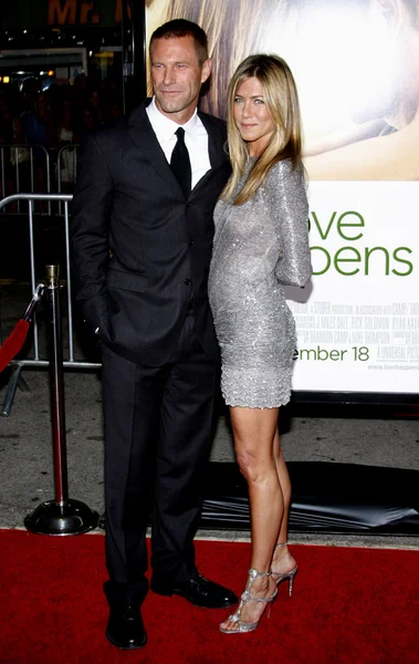 Aaron Eckhart a Jennifer Aniston — Stock fotografie