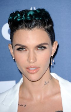 Şarkıcı Ruby Rose