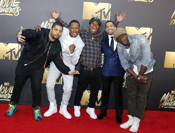 Actores y músico en 2016 MTV Movie Awards — Foto de Stock