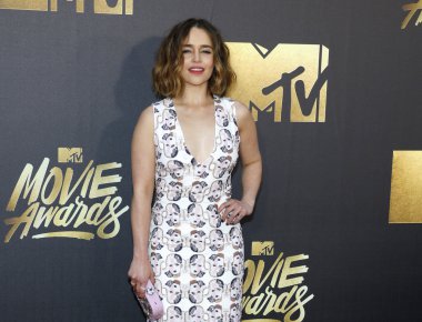 aktrist Emilia Clarke