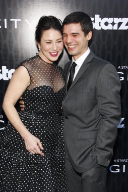 Lynn collins ve steven boğaz