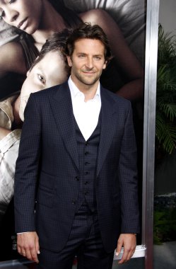 aktör ve yapımcı Bradley Cooper