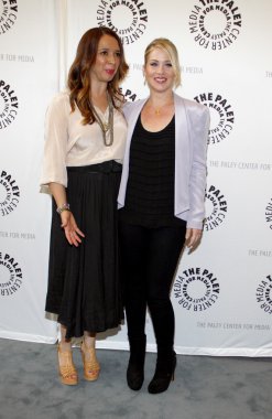 Christina Applegate ve Maya Rudolph