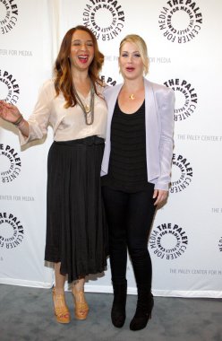 Christina Applegate ve Maya Rudolph