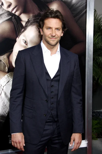 aktör ve yapımcı Bradley Cooper