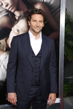 aktör ve yapımcı Bradley Cooper