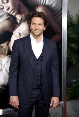 aktör ve yapımcı Bradley Cooper