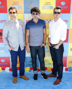 Jonas Brothers müzik grubu