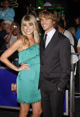 Eric christian olsen ve sarah wright