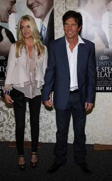 Dennis Quaid y Kimberly Buffington — Foto de Stock