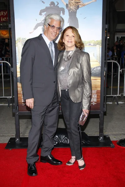 Linda Lavin och Steve Bakunas — Stockfoto