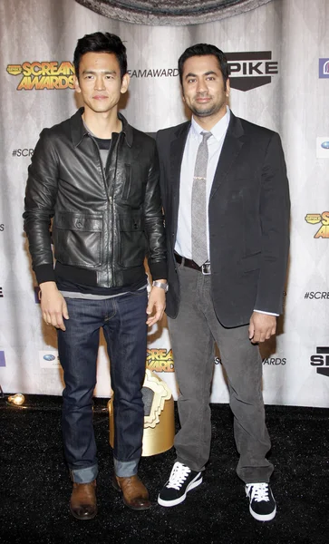 John cho ve kal penn